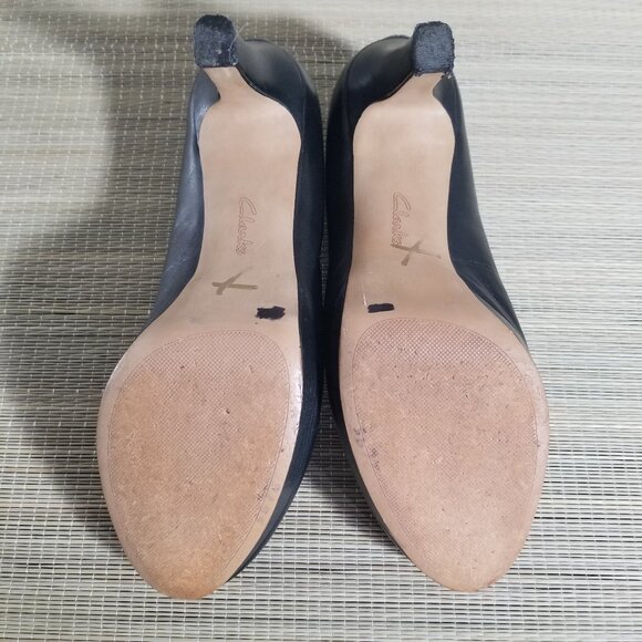 Clarks Artisian Womens 7 M Navy 3" Heel Platform Pumps Round Toe Leather Shoe - Picture 15 of 16